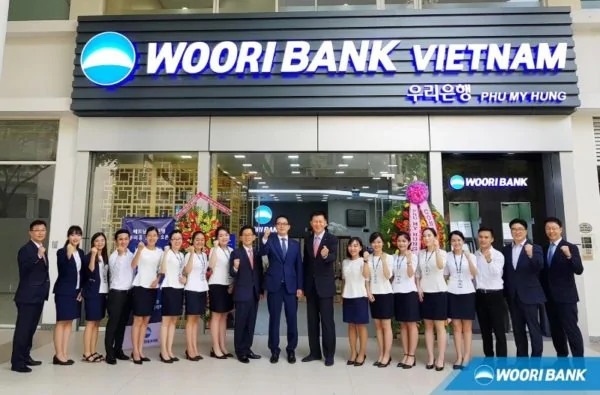 vay the chap Ngan Hang Woori Bank