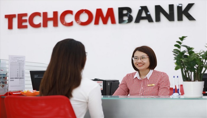 vay tien khong can the chap techcombank 3